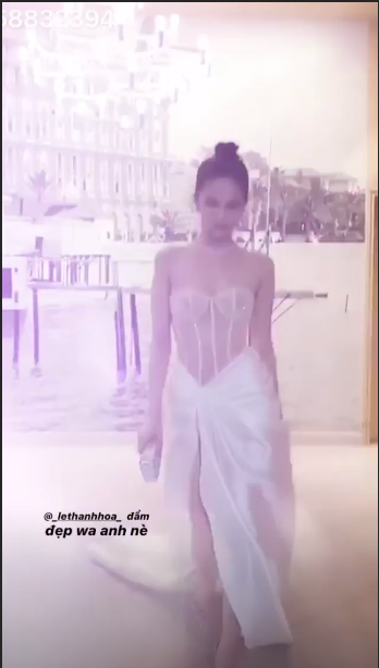 Sau bộ đầm 'có như không', Ngọc Trinh tái xuất táo bạo hơn, netizen bình luận: Trông giống bikini quấn khăn tắm - 2 Sau bộ đầm 'có như không', Ngọc Trinh tái xuất táo bạo hơn, netizen bình luận: Trông giống bikini quấn khăn tắm - 2