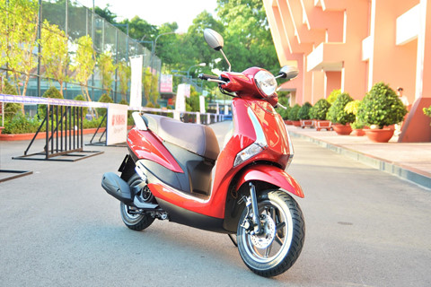 So sánh Yamaha Latte và FreeGo - đánh đổi an toàn lấy tiện lợi So sánh Yamaha Latte và FreeGo - đánh đổi an toàn lấy tiện lợi