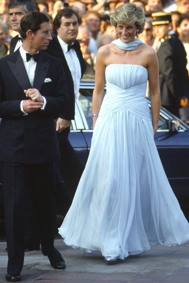 Công nương Diana và chiếc váy tạo dấu ấn lịch sử ở Cannes 32 năm trước - 1 Công nương Diana và chiếc váy tạo dấu ấn lịch sử ở Cannes 32 năm trước - 1