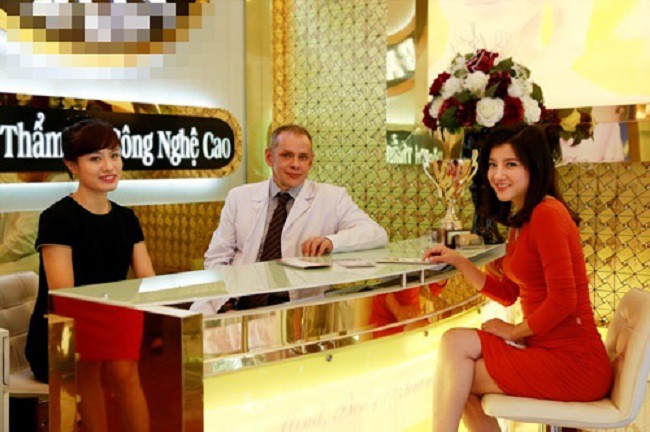 Tội phạm ấu dâm nguy hiểm nhất nước Úc từng xuất hiện ở Việt Nam dưới danh nghĩa chuyên gia thẩm mỹ hợp tác với hàng loạt trung tâm làm đẹp - 5 Tội phạm ấu dâm nguy hiểm nhất nước Úc từng xuất hiện ở Việt Nam dưới danh nghĩa chuyên gia thẩm mỹ hợp tác với hàng loạt trung tâm làm đẹp - 5