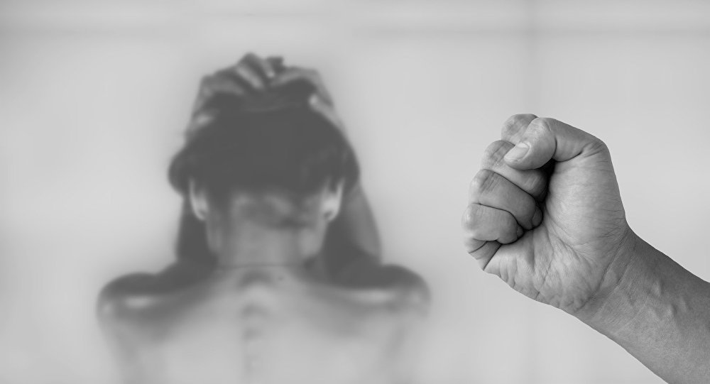 Nghị sĩ Mỹ đấm vợ toé máu vì cởi quần áo chậm Nghị sĩ Mỹ đấm vợ toé máu vì cởi quần áo chậm