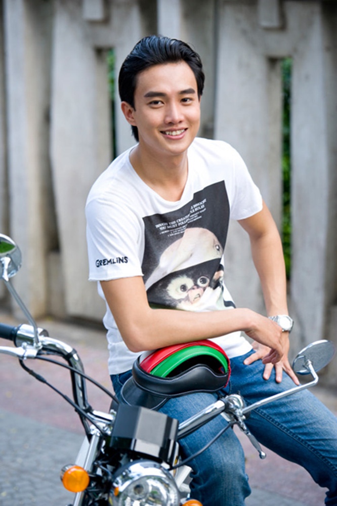 Loạt ảnh chứng minh Vũ 'Sở Khanh' Quốc Trường đã có màn dậy thì cực thành công - 8 Loạt ảnh chứng minh Vũ 'Sở Khanh' Quốc Trường đã có màn dậy thì cực thành công - 8