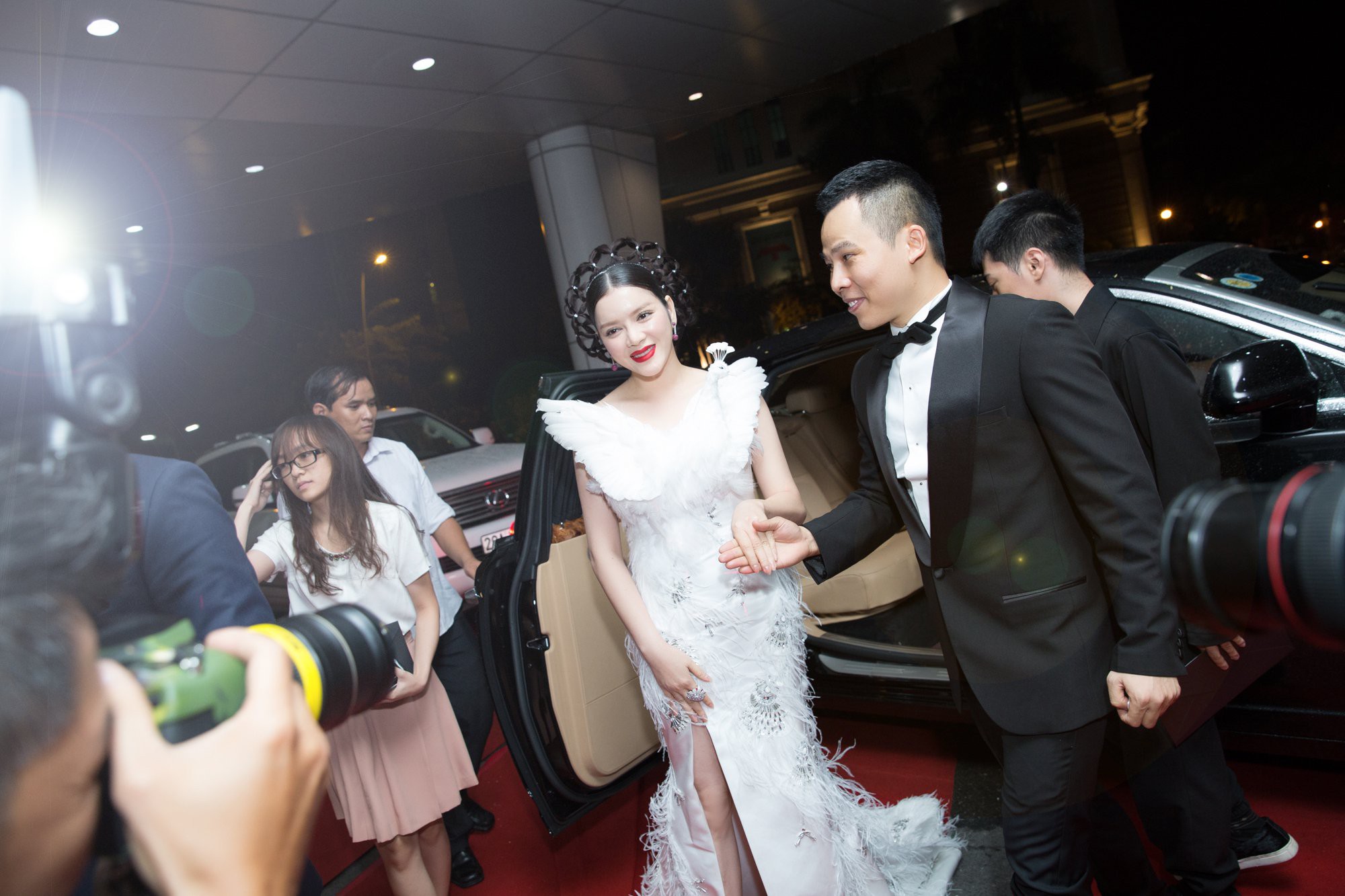 Lật nhanh hơn bánh tráng chính là Vũ Khắc Tiệp: Hôm nào còn khẳng định 'mãi ngưỡng mộ Lý Nhã Kỳ' nay đã đăng đàn đá xéo - 4 Lật nhanh hơn bánh tráng chính là Vũ Khắc Tiệp: Hôm nào còn khẳng định 'mãi ngưỡng mộ Lý Nhã Kỳ' nay đã đăng đàn đá xéo - 4