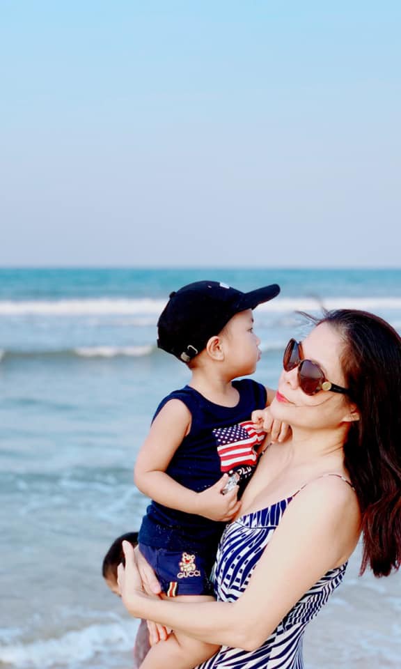 Cuộc sống viên mãn của ca sĩ Mỹ Lệ sau nhiều năm 'ở ẩn': Từ bỏ hào quang, sẵn sàng làm hậu phương vững chắc cho chồng - 15 Cuộc sống viên mãn của ca sĩ Mỹ Lệ sau nhiều năm 'ở ẩn': Từ bỏ hào quang, sẵn sàng làm hậu phương vững chắc cho chồng - 15