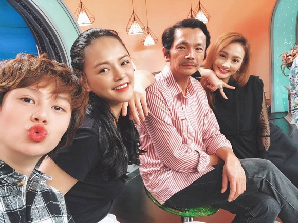 Về Nhà Đi Con: Nhờ đâu trở thành bộ phim quốc dân gia đình Việt, nâng tầm thương hiệu 'vũ trụ điện ảnh VTV'? - 18 Về Nhà Đi Con: Nhờ đâu trở thành bộ phim quốc dân gia đình Việt, nâng tầm thương hiệu 'vũ trụ điện ảnh VTV'? - 18