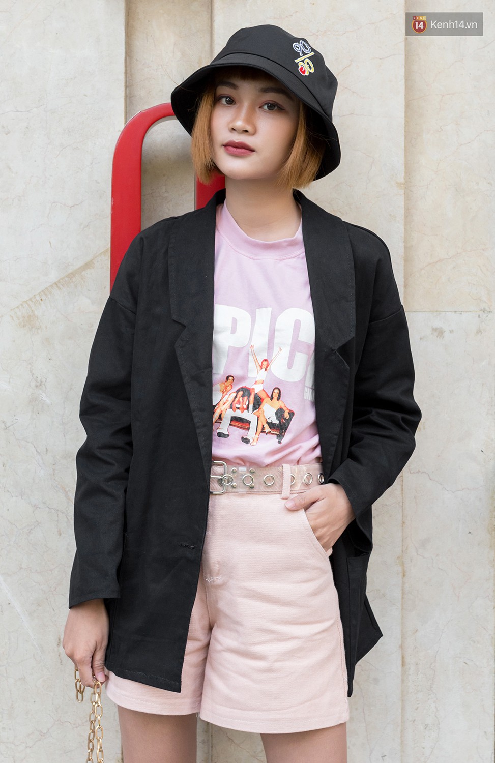 Street style 2 miền: miền Nam lên đồ 'xịn sò' như idol Hàn, miền Bắc không thiếu những ca độc lạ - 9 Street style 2 miền: miền Nam lên đồ 'xịn sò' như idol Hàn, miền Bắc không thiếu những ca độc lạ - 9