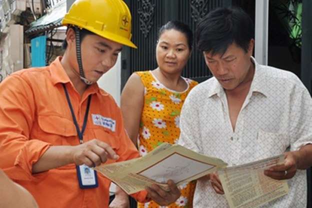 Chuyên gia nói gì về việc EVN tính chi phí vào giá điện? - 1 Chuyên gia nói gì về việc EVN tính chi phí vào giá điện? - 1
