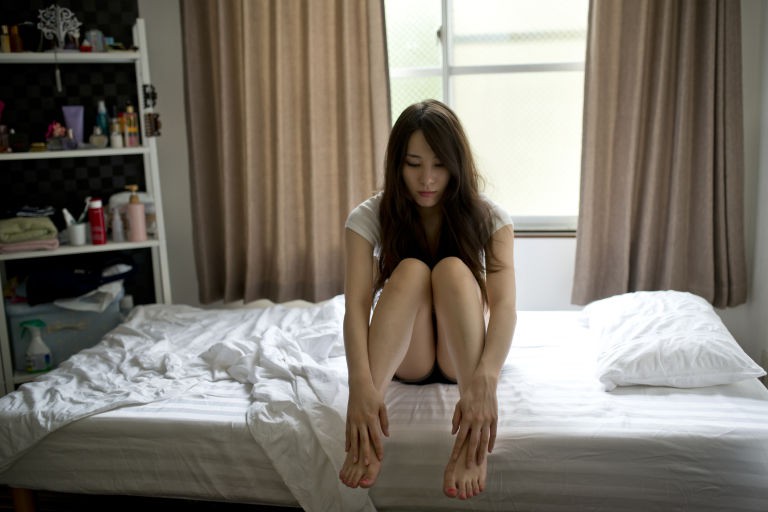 Hội chứng rối loạn tiền kinh nguyệt - căn bệnh khiến cô gái trẻ sống giữa thiên đường - địa ngục và muốn tự tử - 1 Hội chứng rối loạn tiền kinh nguyệt - căn bệnh khiến cô gái trẻ sống giữa thiên đường - địa ngục và muốn tự tử - 1