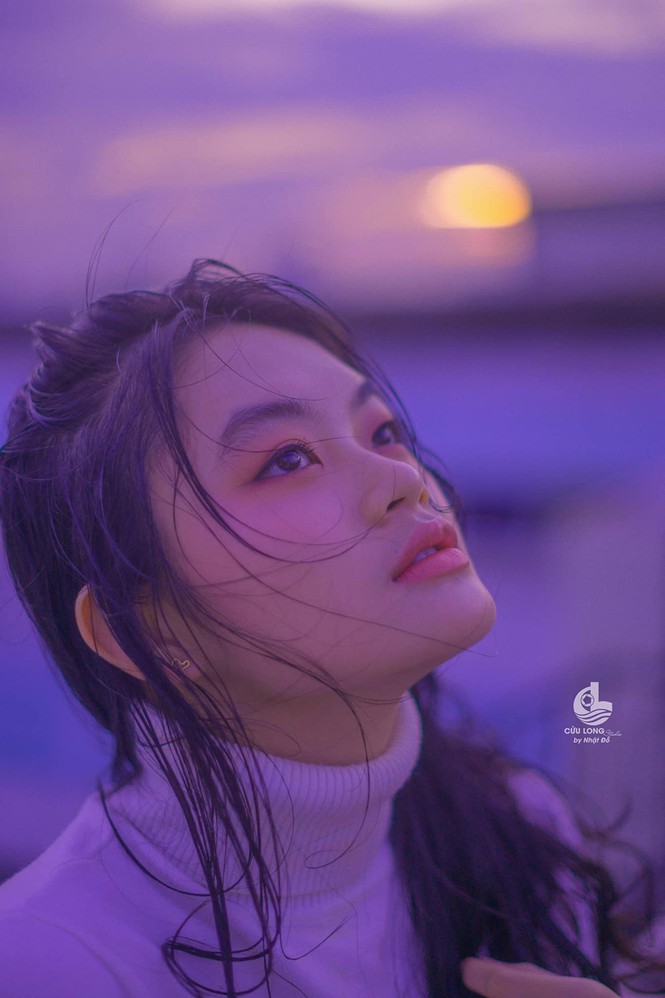 Nữ sinh 17 tuổi Cần Thơ khiến ngàn người tìm kiếm vì selfie dưới ánh Mặt Trời Nữ sinh 17 tuổi Cần Thơ khiến ngàn người tìm kiếm vì selfie dưới ánh Mặt Trời