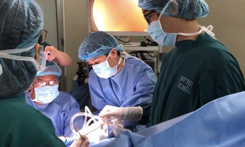 Cô gái sắp cưới phát hiện không có âm đạo Cô gái sắp cưới phát hiện không có âm đạo