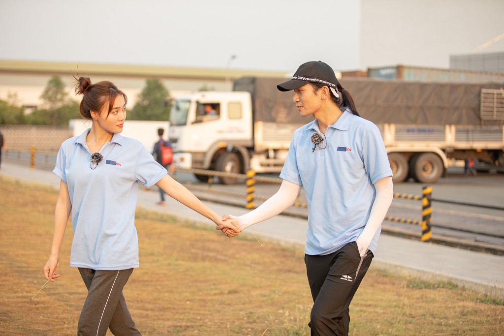 Running Man: Vừa trở lại sau ồn ào kiệt sức đến mức đi cấp cứu, Lan Ngọc đã xé sạch bảng tên đồng nghiệp - 1 Running Man: Vừa trở lại sau ồn ào kiệt sức đến mức đi cấp cứu, Lan Ngọc đã xé sạch bảng tên đồng nghiệp - 1