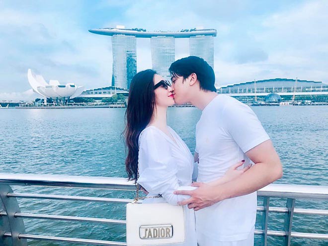 Chàng trai kém 3 tuổi thường xuyên ôm hôn Khánh My nơi công cộng là ai? - 7 Chàng trai kém 3 tuổi thường xuyên ôm hôn Khánh My nơi công cộng là ai? - 7
