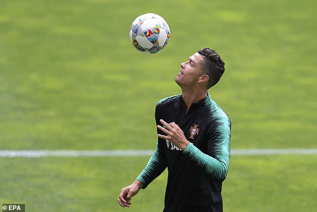 Ronaldo, đơn giản là anh chưa muốn dừng lại Ronaldo, đơn giản là anh chưa muốn dừng lại