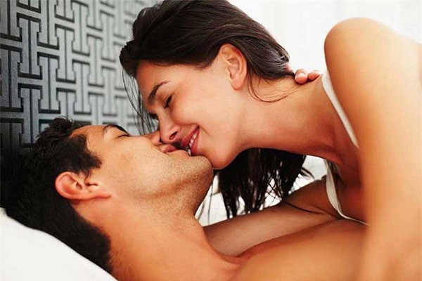 Những tuyệt chiêu làm tình khiến chồng mê mẩn - 2 Những tuyệt chiêu làm tình khiến chồng mê mẩn - 2