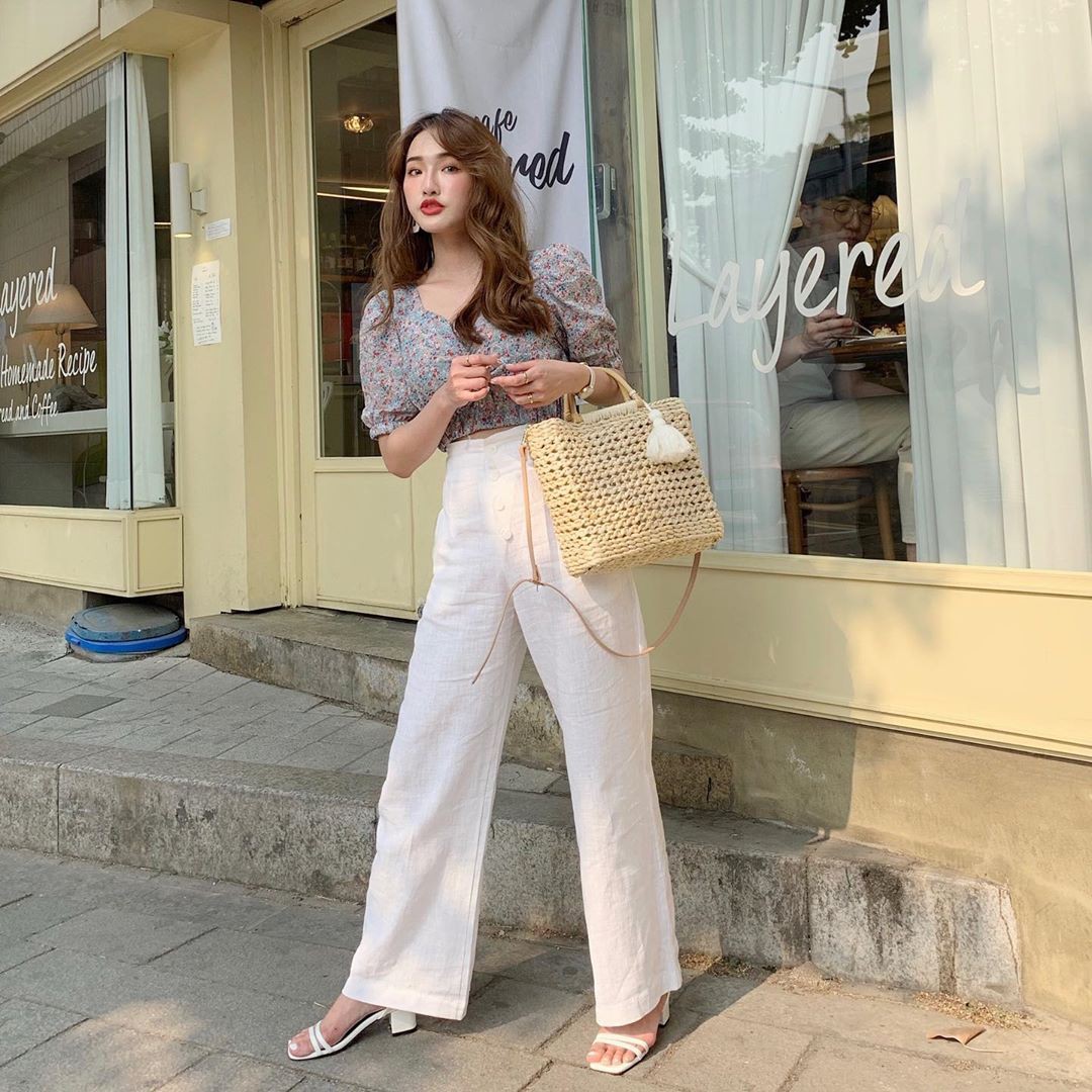 Diện quần ống rộng, bạn cứ mix với 4 kiểu áo sau là 'chắc cốp' đẹp và sành điệu - 10 Diện quần ống rộng, bạn cứ mix với 4 kiểu áo sau là 'chắc cốp' đẹp và sành điệu - 10