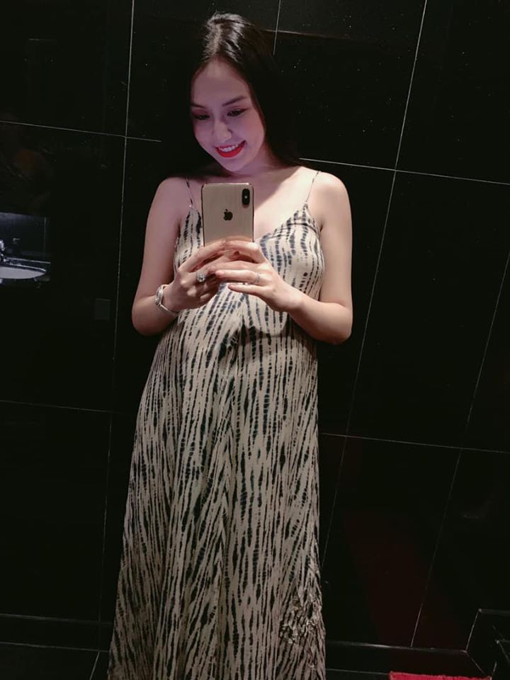 Bà xã Tuấn Hưng thề đẻ nốt lần này, tiết lộ giới tính con thứ ba Bà xã Tuấn Hưng thề đẻ nốt lần này, tiết lộ giới tính con thứ ba
