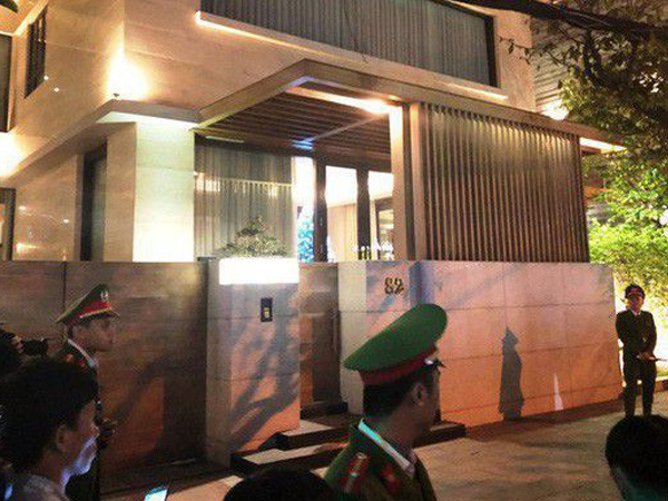 Ông Trương Duy Nhất vừa bị khám nhà ở Đà Nẵng có liên quan gì đến Vũ 'nhôm'? Ông Trương Duy Nhất vừa bị khám nhà ở Đà Nẵng có liên quan gì đến Vũ 'nhôm'?