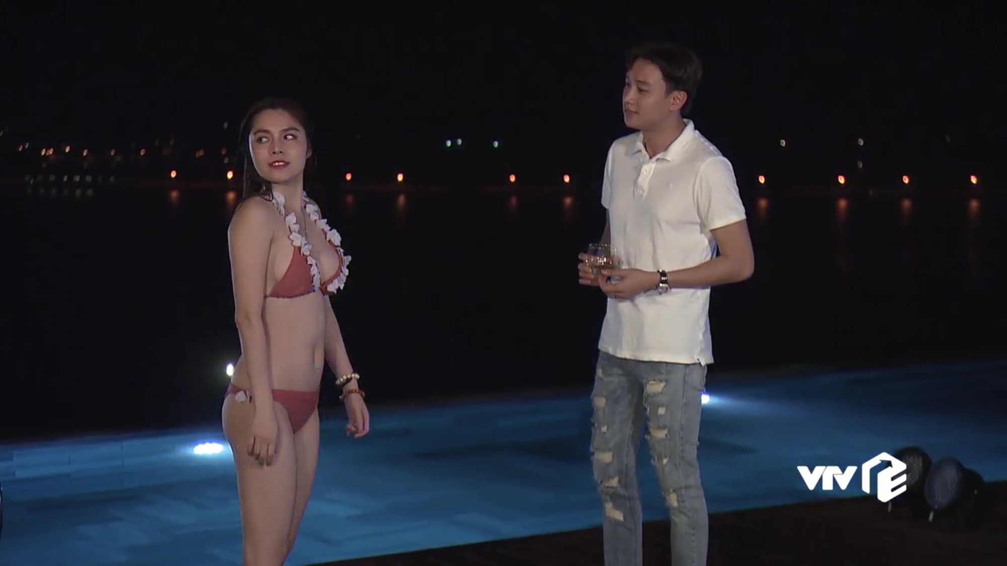 Cô vợ hợp đồng 'có tâm' nhất Về nhà đi con: Thư vác bụng bầu đi đánh ghen, cứu Vũ khỏi cảnh bị tống tiền mà vẫn bị 'mặt nặng mày nhẹ' - 1 Cô vợ hợp đồng 'có tâm' nhất Về nhà đi con: Thư vác bụng bầu đi đánh ghen, cứu Vũ khỏi cảnh bị tống tiền mà vẫn bị 'mặt nặng mày nhẹ' - 1