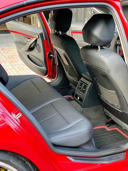 Dân chơi Sài Gòn bán BMW 320i giá 1,4 tỷ dù tiền độ xe 'ngốn' gần 1 tỷ đồng - 4 Dân chơi Sài Gòn bán BMW 320i giá 1,4 tỷ dù tiền độ xe 'ngốn' gần 1 tỷ đồng - 4