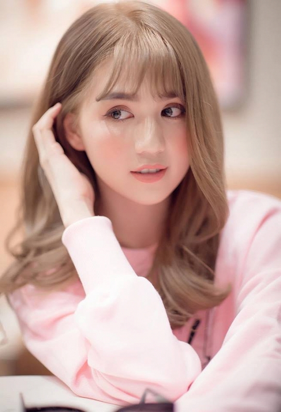 Bị lợi dụng hình ảnh miễn phí, Ngọc Trinh bức xúc: Trinh hiền nhưng không dễ dãi Bị lợi dụng hình ảnh miễn phí, Ngọc Trinh bức xúc: Trinh hiền nhưng không dễ dãi