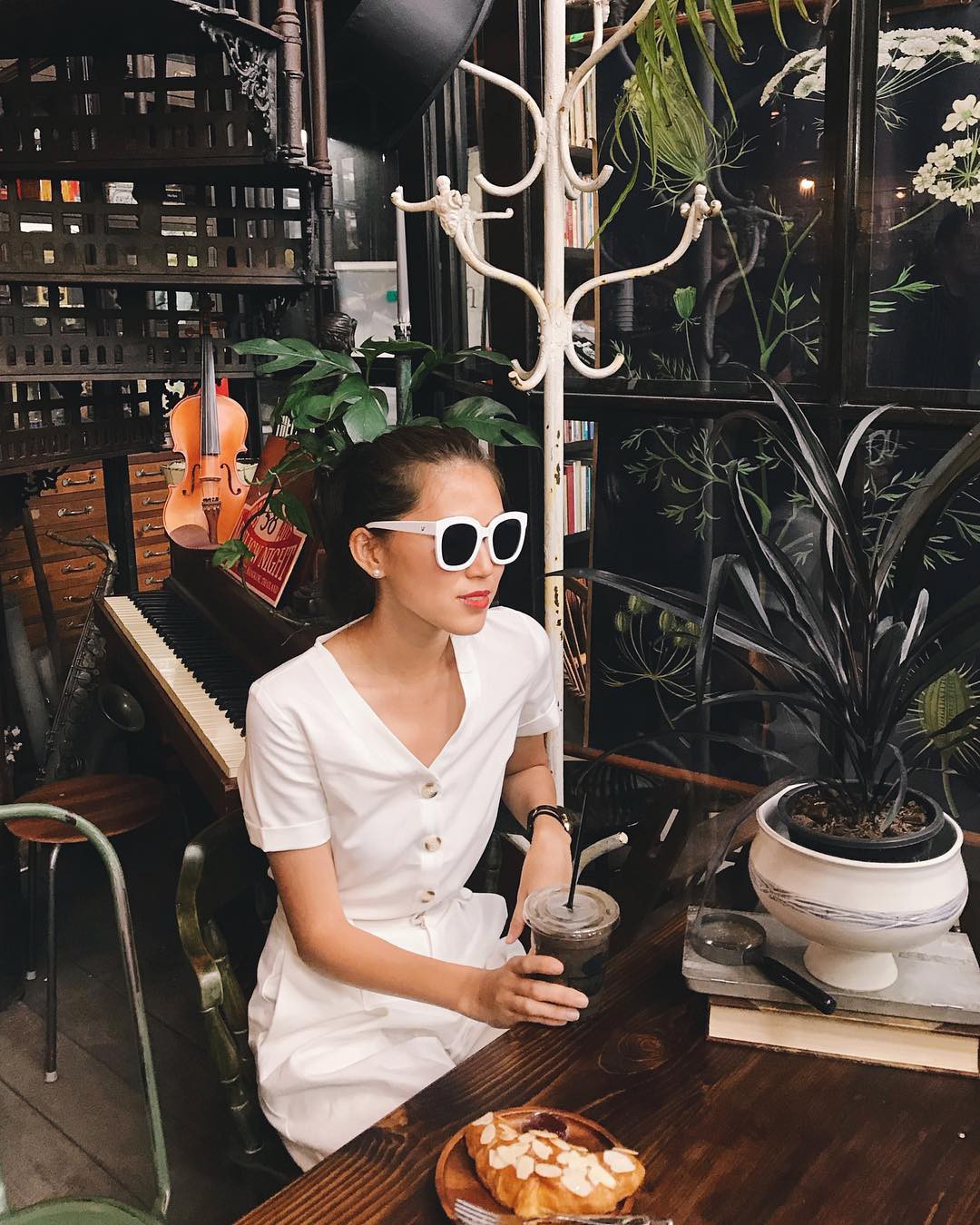 Nắng nóng quá thể, chị em công sở đừng xúng xính 4 items diện lên là muốn 'bốc hỏa' này - 4 Nắng nóng quá thể, chị em công sở đừng xúng xính 4 items diện lên là muốn 'bốc hỏa' này - 4
