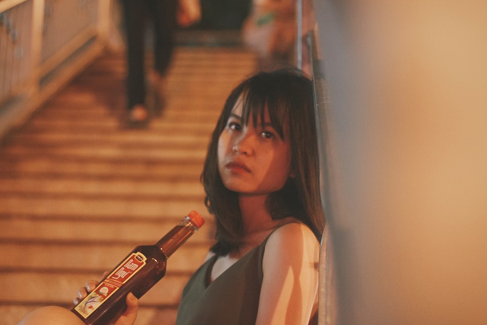 Chán chụp ảnh 'bánh bèo', cô gái nhờ bạn chụp cho bộ ảnh 'bớt nhạt' và cái kết không thể 'mặn hơn'! - 3 Chán chụp ảnh 'bánh bèo', cô gái nhờ bạn chụp cho bộ ảnh 'bớt nhạt' và cái kết không thể 'mặn hơn'! - 3