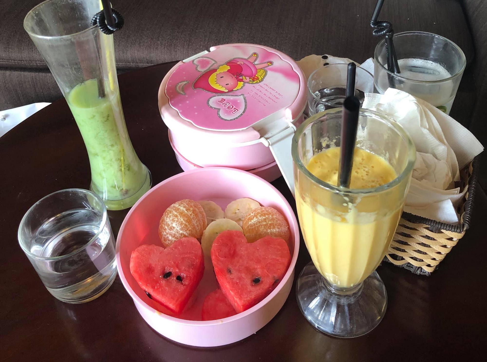 Tin đồn ly hôn vợ còn chưa rõ ràng, Việt Anh đã khoe bữa trưa ngọt ngào, nhìn đã biết là do phụ nữ chuẩn bị Tin đồn ly hôn vợ còn chưa rõ ràng, Việt Anh đã khoe bữa trưa ngọt ngào, nhìn đã biết là do phụ nữ chuẩn bị