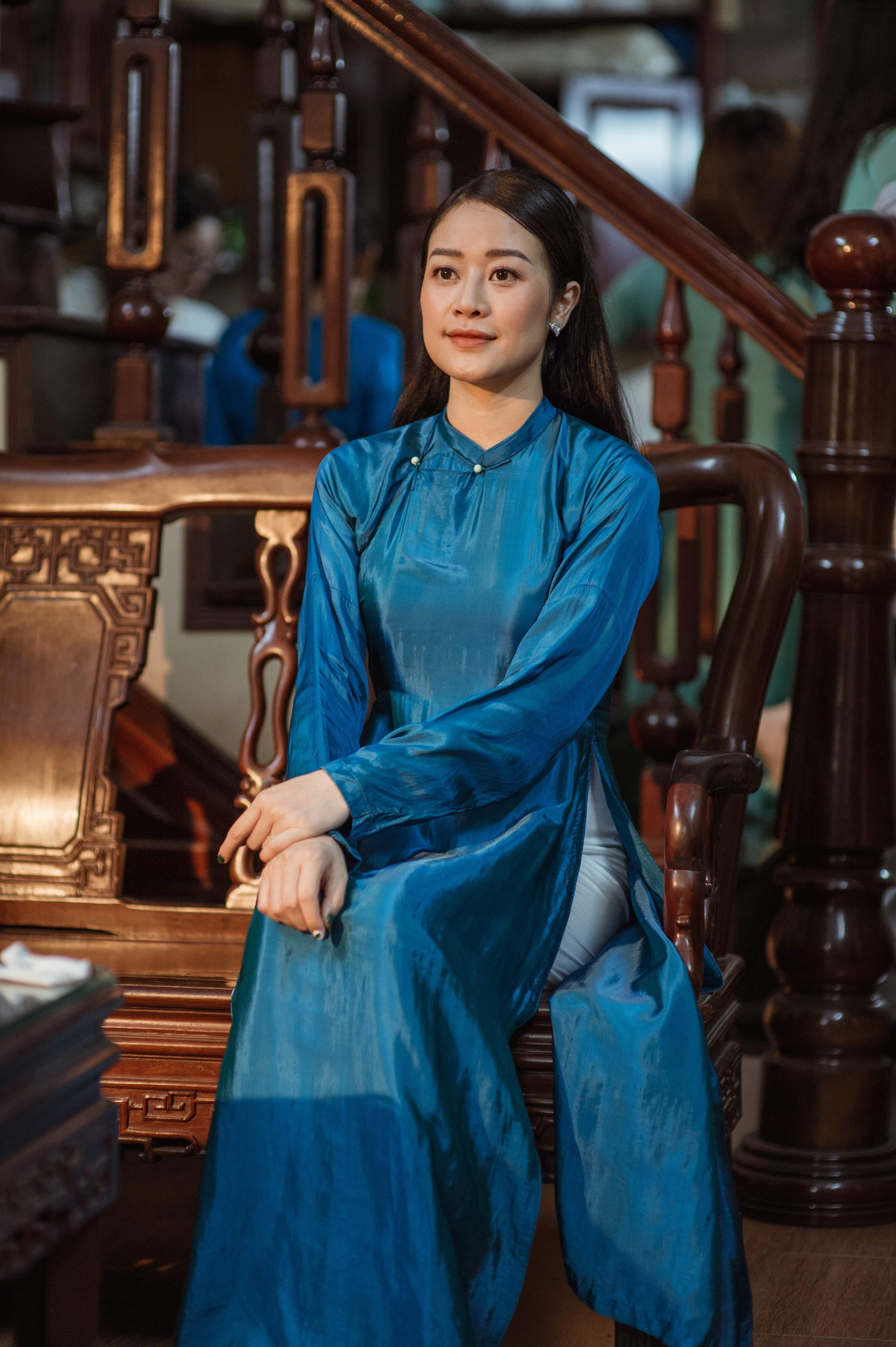 Chồng tương lai của MC Phí Linh lần đầu lộ diện, hạnh phúc hôn má cô dâu trong ngày ăn hỏi - 7 Chồng tương lai của MC Phí Linh lần đầu lộ diện, hạnh phúc hôn má cô dâu trong ngày ăn hỏi - 7