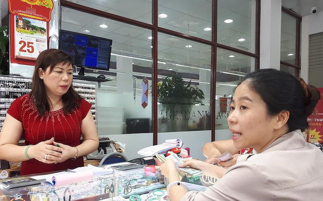 Giá vàng nổi sóng, nhảy vọt lên gần 38 triệu đồng/lượng Giá vàng nổi sóng, nhảy vọt lên gần 38 triệu đồng/lượng