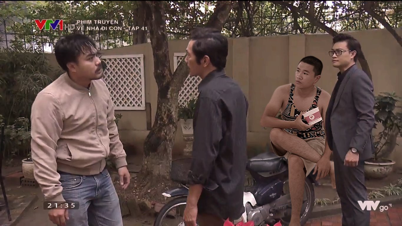 Xuất hiện loạt ảnh về 'con trai riêng' của ông Sơn trong 'Về nhà đi con' và sự thật khiến dân mạng 'cười té ghế'! - 1 Xuất hiện loạt ảnh về 'con trai riêng' của ông Sơn trong 'Về nhà đi con' và sự thật khiến dân mạng 'cười té ghế'! - 1