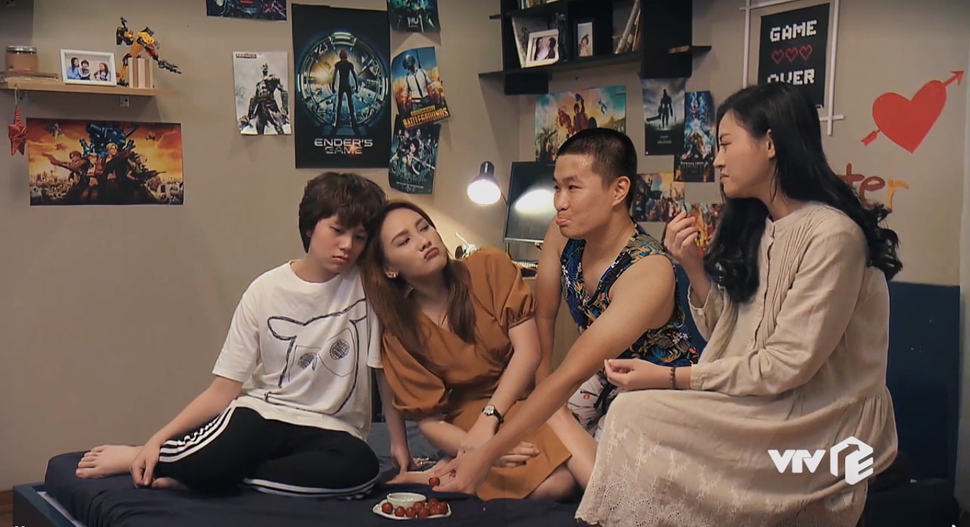 Xuất hiện loạt ảnh về 'con trai riêng' của ông Sơn trong 'Về nhà đi con' và sự thật khiến dân mạng 'cười té ghế'! - 4 Xuất hiện loạt ảnh về 'con trai riêng' của ông Sơn trong 'Về nhà đi con' và sự thật khiến dân mạng 'cười té ghế'! - 4