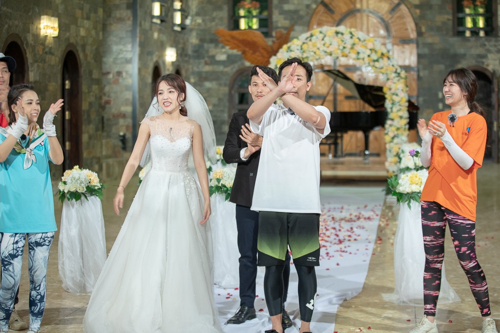 Running Man: Thua toàn tập nhưng cặp đôi 'tiên đồng ngọc nữ' Sam - Jun Phạm vẫn làm fan cười ngất - 5 Running Man: Thua toàn tập nhưng cặp đôi 'tiên đồng ngọc nữ' Sam - Jun Phạm vẫn làm fan cười ngất - 5