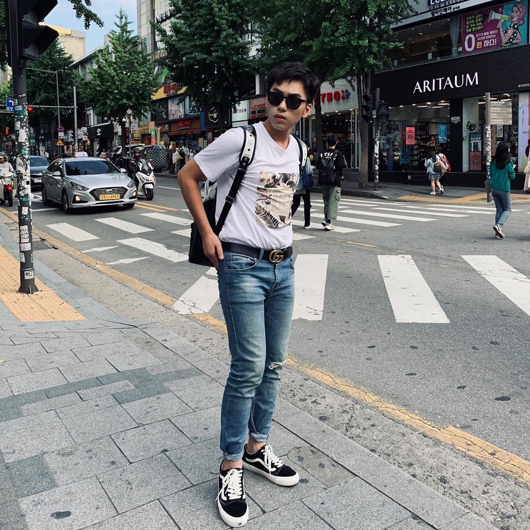 Long Hoàng sang Hàn Quốc theo lời mời của SM Entertainment, đi để trở về và kết quả là... tăng cân Long Hoàng sang Hàn Quốc theo lời mời của SM Entertainment, đi để trở về và kết quả là... tăng cân