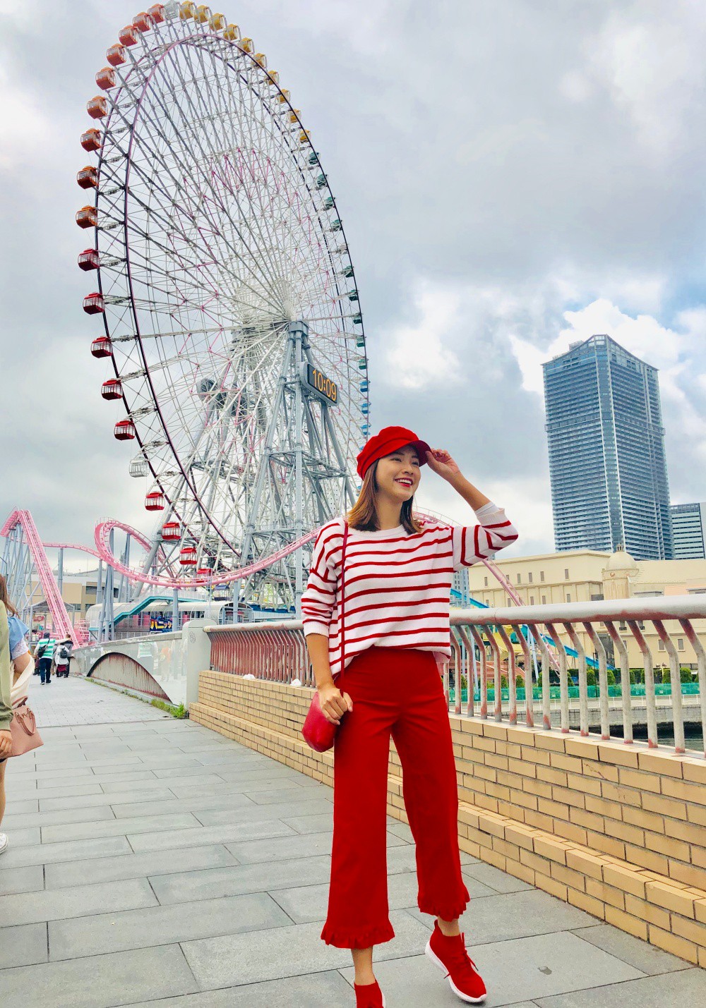 Chia tay bạn trai Tây về nước, Hoàng Oanh lại tung tẩy sang Nhật với em gái - 14 Chia tay bạn trai Tây về nước, Hoàng Oanh lại tung tẩy sang Nhật với em gái - 14