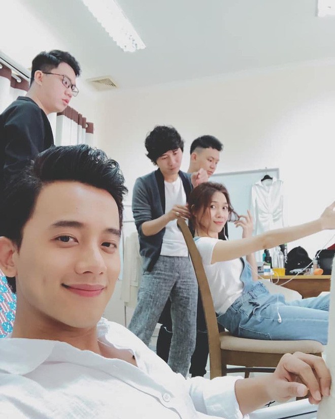 Để ý mới thấy, Mỹ Tâm và Mai Tài Phến đã ngấm ngầm mặc 'ton-sur-ton' từ lâu mà không ai chú ý - 5 Để ý mới thấy, Mỹ Tâm và Mai Tài Phến đã ngấm ngầm mặc 'ton-sur-ton' từ lâu mà không ai chú ý - 5