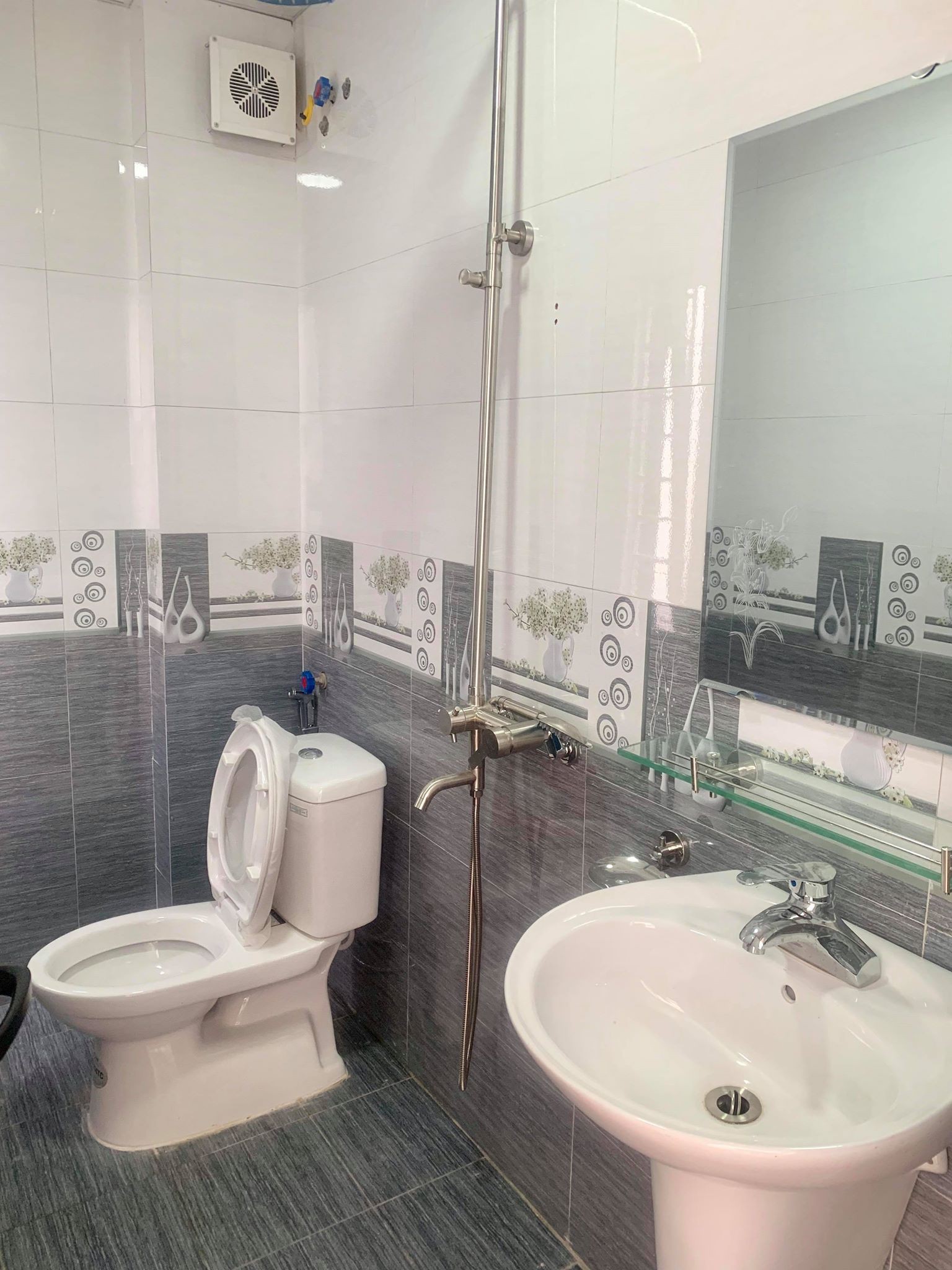 Với 160 triệu đồng, vợ chồng trẻ liều mình mua nhà 3 tầng Hà Nội khiến ai cũng sửng sốt và đây là trọn bộ bí quyết - 6 Với 160 triệu đồng, vợ chồng trẻ liều mình mua nhà 3 tầng Hà Nội khiến ai cũng sửng sốt và đây là trọn bộ bí quyết - 6
