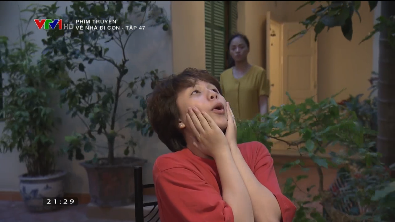 'Về nhà đi con': Huệ tặng quà gì cho bố Bảo mà khiến dân mạng phát điên vì tò mò thế này? - 5 'Về nhà đi con': Huệ tặng quà gì cho bố Bảo mà khiến dân mạng phát điên vì tò mò thế này? - 5