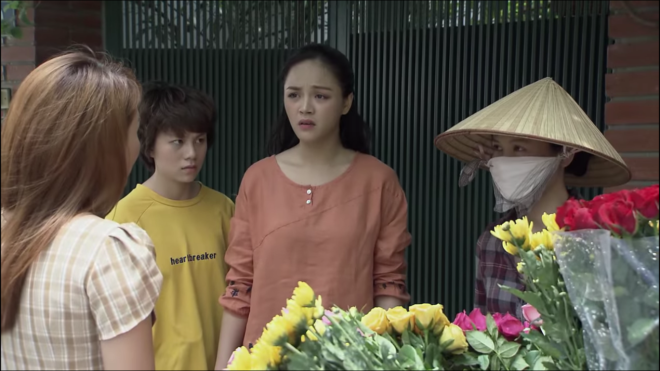 'Về nhà đi con': Quá quắt đỉnh điểm, Thư xúc phạm người lớn tuổi giữa đường giữa chợ, khán giả phẫn nộ đòi một cái tát - 2 'Về nhà đi con': Quá quắt đỉnh điểm, Thư xúc phạm người lớn tuổi giữa đường giữa chợ, khán giả phẫn nộ đòi một cái tát - 2