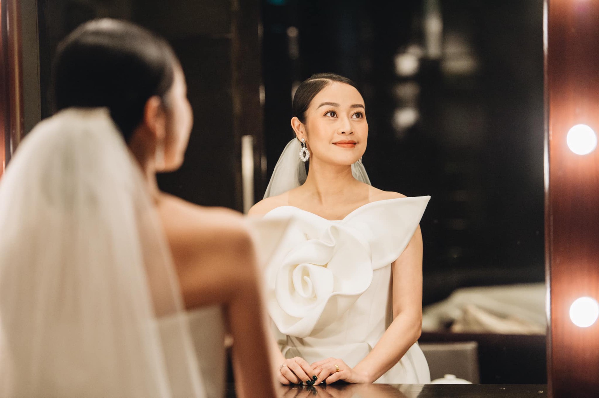 Phí Linh viết về ông xã không cao, không giàu có, không đẹp soái ca của mình Phí Linh viết về ông xã không cao, không giàu có, không đẹp soái ca của mình