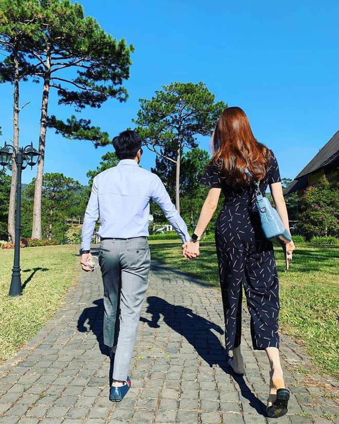Đàm Thu Trang “'nắm giữ' trái tim Cường Đô La một phần cũng nhờ gu thời trang tinh tế nhường này - 5 Đàm Thu Trang “'nắm giữ' trái tim Cường Đô La một phần cũng nhờ gu thời trang tinh tế nhường này - 5