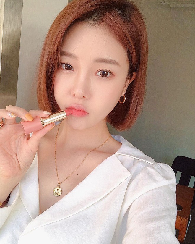 Muốn nhan sắc 'lên hương', các cô nàng phải cập nhật ngay 5 kiểu makeup đang làm mưa làm gió này Muốn nhan sắc 'lên hương', các cô nàng phải cập nhật ngay 5 kiểu makeup đang làm mưa làm gió này