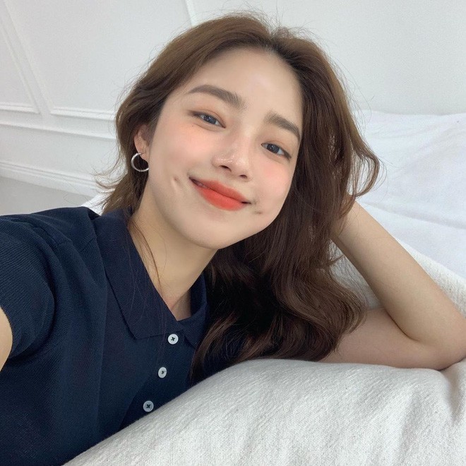 Muốn nhan sắc 'lên hương', các cô nàng phải cập nhật ngay 5 kiểu makeup đang làm mưa làm gió này - 12 Muốn nhan sắc 'lên hương', các cô nàng phải cập nhật ngay 5 kiểu makeup đang làm mưa làm gió này - 12