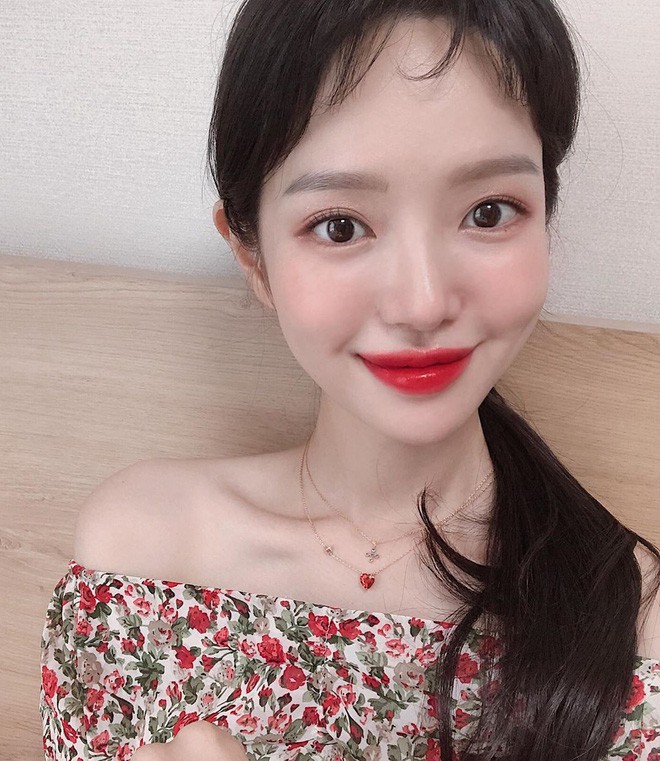 Muốn nhan sắc 'lên hương', các cô nàng phải cập nhật ngay 5 kiểu makeup đang làm mưa làm gió này - 16 Muốn nhan sắc 'lên hương', các cô nàng phải cập nhật ngay 5 kiểu makeup đang làm mưa làm gió này - 16