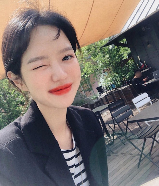 Muốn nhan sắc 'lên hương', các cô nàng phải cập nhật ngay 5 kiểu makeup đang làm mưa làm gió này - 4 Muốn nhan sắc 'lên hương', các cô nàng phải cập nhật ngay 5 kiểu makeup đang làm mưa làm gió này - 4
