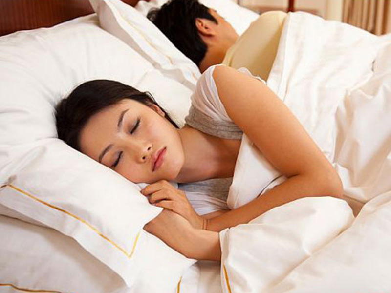 Chàng thiếu kinh nghiệm 'yêu' nên học hỏi trai bao 'mánh khóe' khiến chị em mê mệt - 1 Chàng thiếu kinh nghiệm 'yêu' nên học hỏi trai bao 'mánh khóe' khiến chị em mê mệt - 1