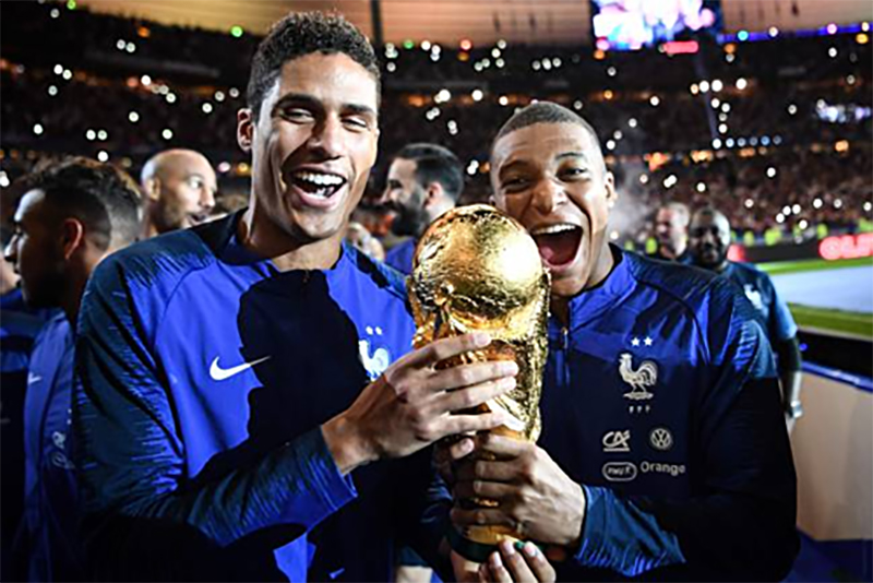 Cầu thủ Real đồng loạt ca ngợi Mbappe - 1 Cầu thủ Real đồng loạt ca ngợi Mbappe - 1
