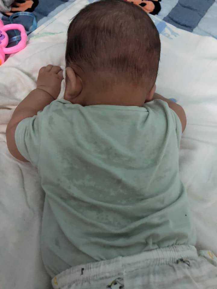 Em chồng cấm chị dâu bật điều hòa dù cháu 4 tháng đổ mồ hôi ướt áo, chị em phẫn nộ hỏi đúng một câu - 1 Em chồng cấm chị dâu bật điều hòa dù cháu 4 tháng đổ mồ hôi ướt áo, chị em phẫn nộ hỏi đúng một câu - 1
