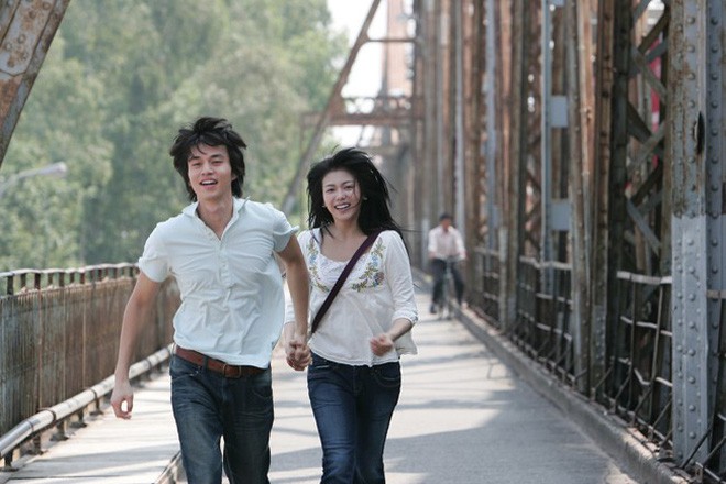 Chân dung Kim Ok Bin - mỹ nhân bị đồn là tình nhân của Song Joong Ki: IQ cao ngất ngưởng, xinh đẹp, không ngại đóng cảnh nóng với tài tử hơn 20 tuổi - 3 Chân dung Kim Ok Bin - mỹ nhân bị đồn là tình nhân của Song Joong Ki: IQ cao ngất ngưởng, xinh đẹp, không ngại đóng cảnh nóng với tài tử hơn 20 tuổi - 3