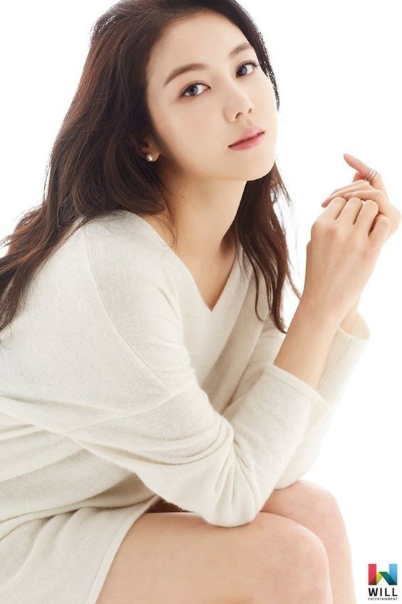 Chân dung Kim Ok Bin - mỹ nhân bị đồn là tình nhân của Song Joong Ki: IQ cao ngất ngưởng, xinh đẹp, không ngại đóng cảnh nóng với tài tử hơn 20 tuổi Chân dung Kim Ok Bin - mỹ nhân bị đồn là tình nhân của Song Joong Ki: IQ cao ngất ngưởng, xinh đẹp, không ngại đóng cảnh nóng với tài tử hơn 20 tuổi