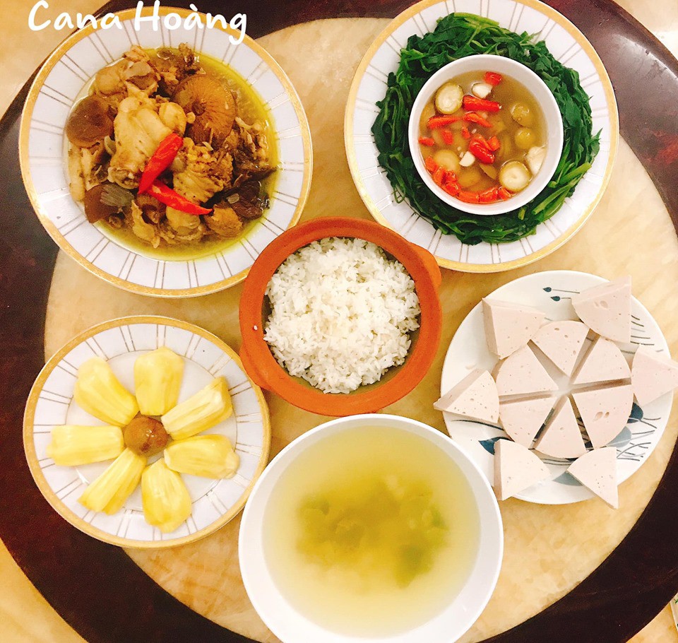 Ngày nào cũng nấu mâm cơm vừa đẹp vừa ngon, vợ trẻ khiến chồng có bận rộn mấy cũng muốn về sớm ăn cơm - 11 Ngày nào cũng nấu mâm cơm vừa đẹp vừa ngon, vợ trẻ khiến chồng có bận rộn mấy cũng muốn về sớm ăn cơm - 11